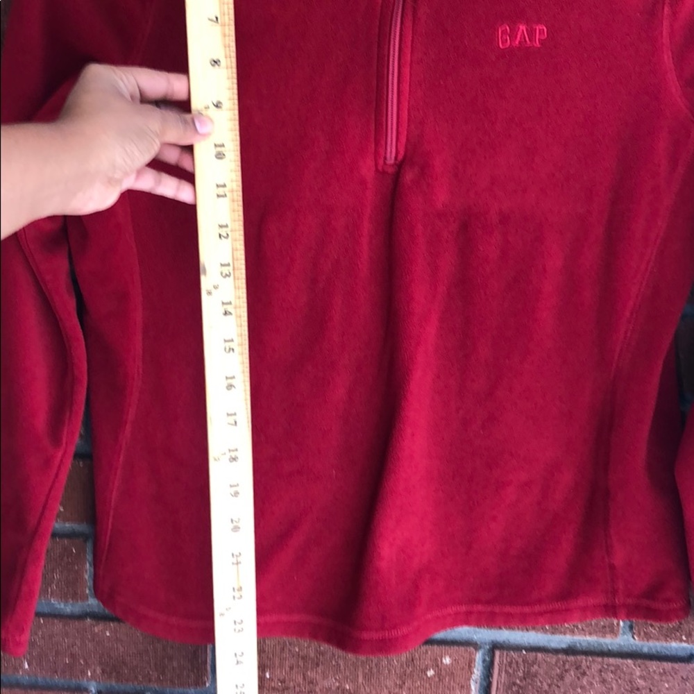 Gap women Red 1/4 zip fleece Sweater- Sz M - Picture 8 of 16